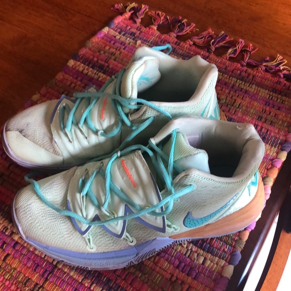 kyrie squidward size 7